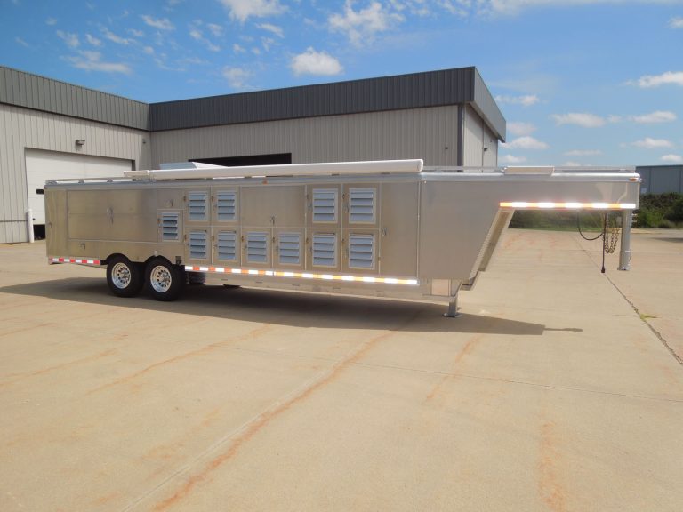 22 crate gooseneck with ATV pad and covered neck